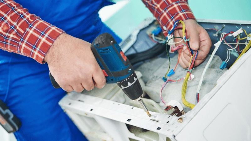 Köprübaşı Vestfrost Vestfrost çamaşır makinesi kart tamiri – Su almama arızası orijinal parça ile giderildi. - Teknik servis örneği